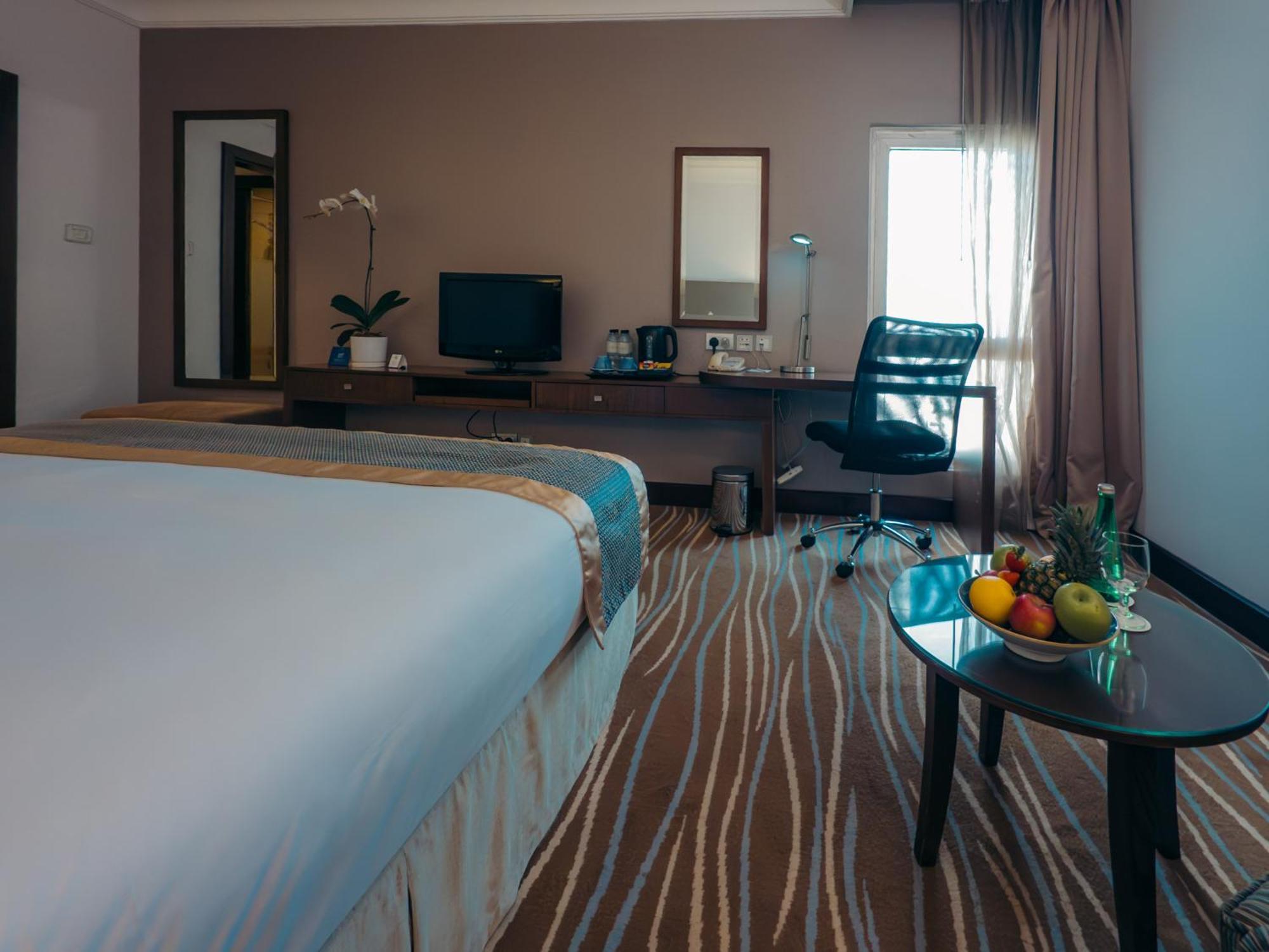 Copthorne Downtown By Millennium Hotel Abu Dhabi Exterior foto