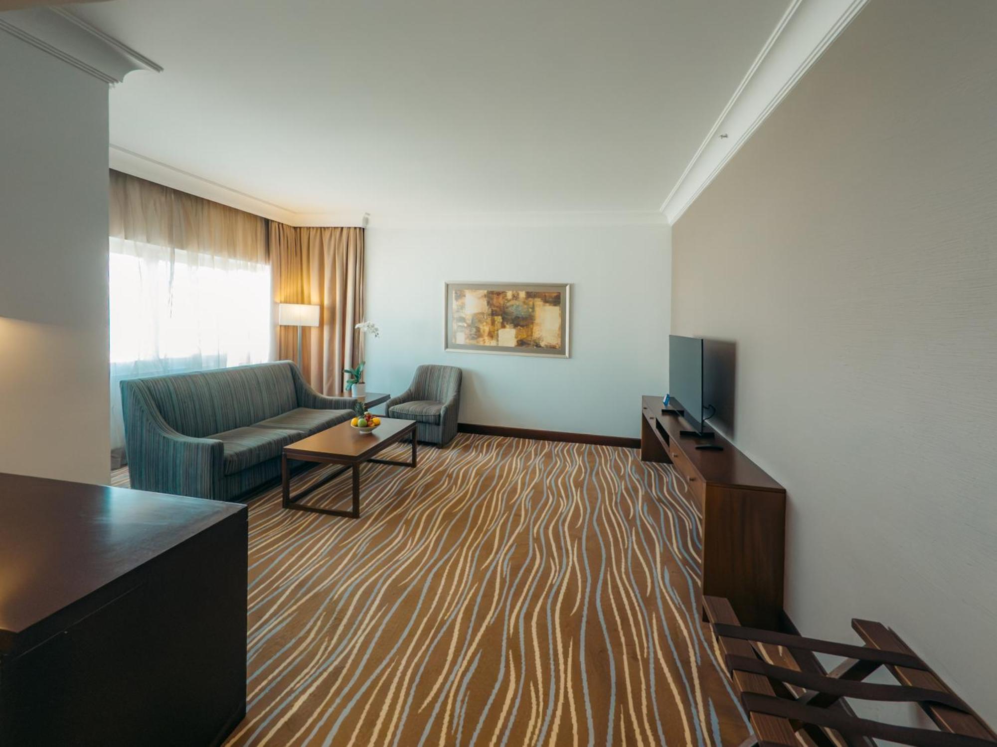 Copthorne Downtown By Millennium Hotel Abu Dhabi Exterior foto