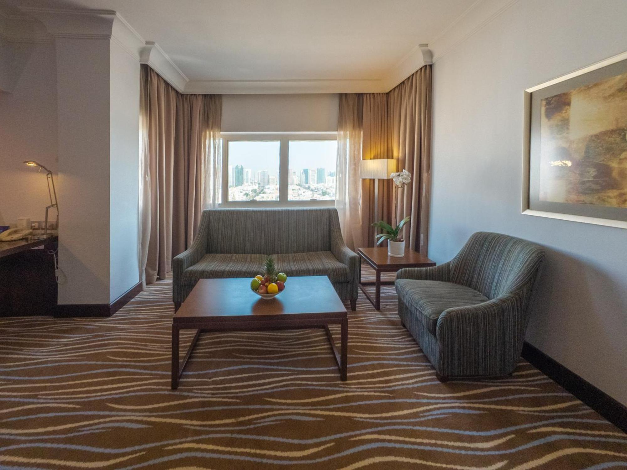 Copthorne Downtown By Millennium Hotel Abu Dhabi Exterior foto