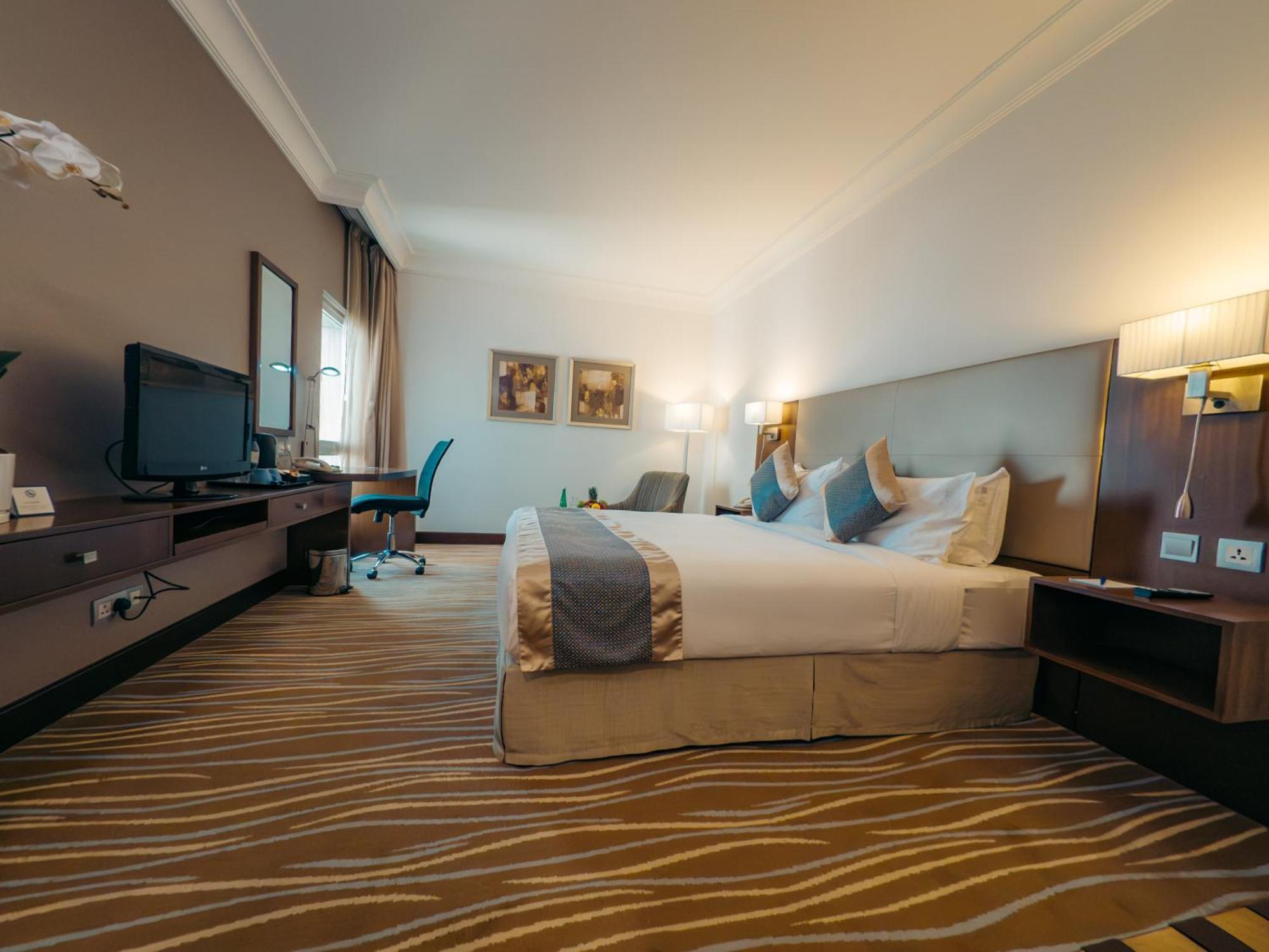 Copthorne Downtown By Millennium Hotel Abu Dhabi Exterior foto