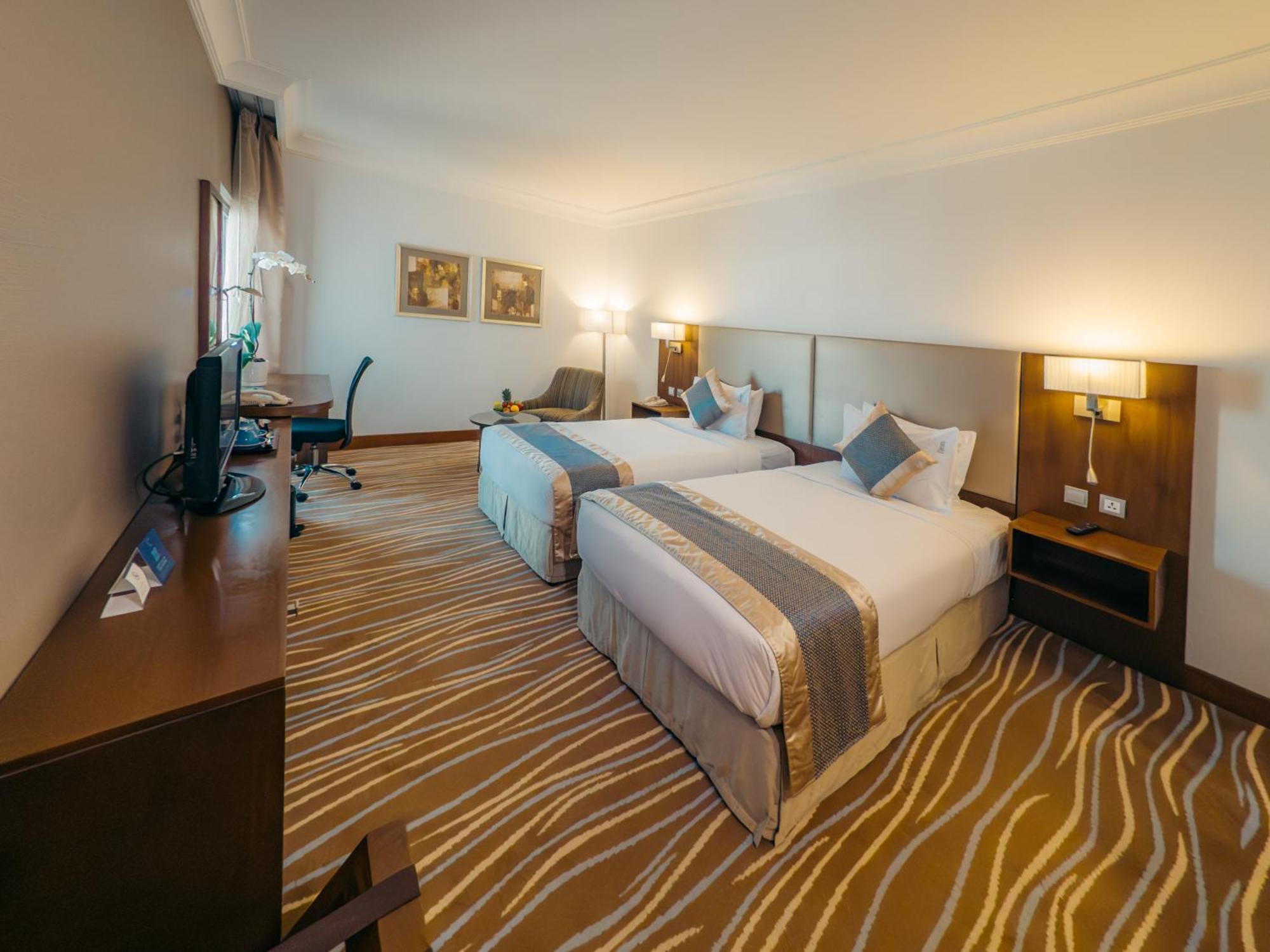 Copthorne Downtown By Millennium Hotel Abu Dhabi Exterior foto
